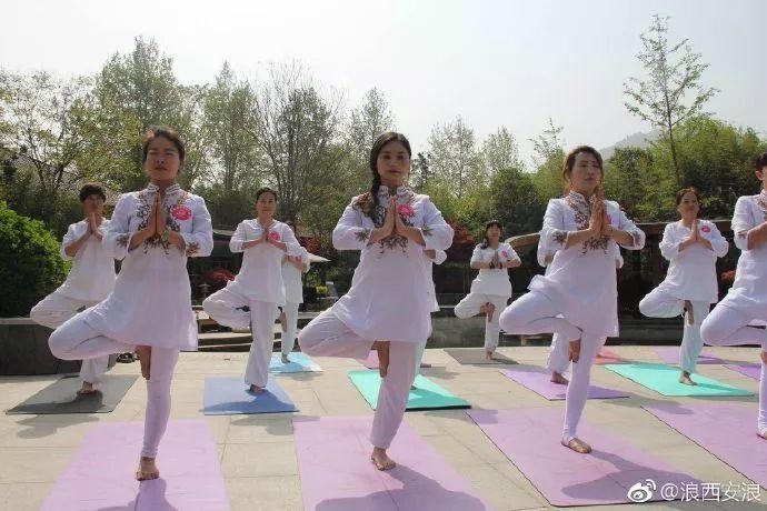 西安楼观·道温泉茶道瑜伽古琴美女处处有了解一下